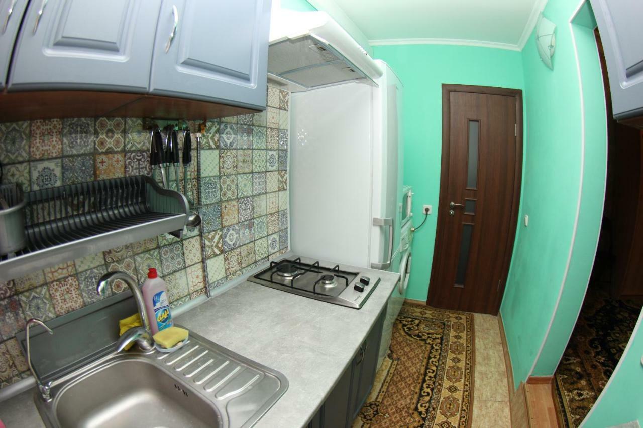Apartment On Gimnazycheskaya โอเดสซา ภายนอก รูปภาพ